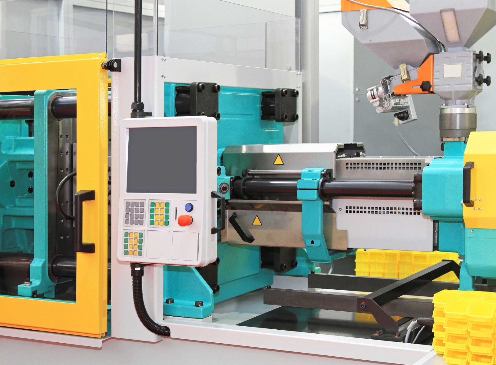 injection molding machine.jpg